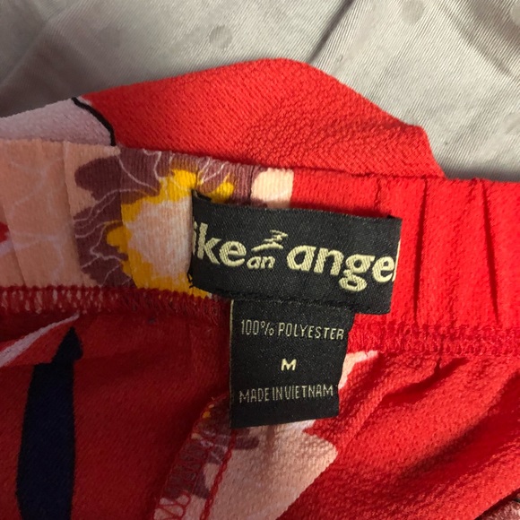 Red printed pants - Picture 2 of 5